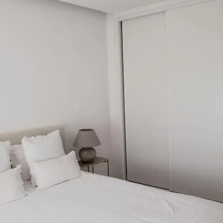 Poisson Dore Apartment *